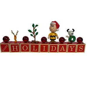 2011 Peanuts Christmas Charlie Brown Snoopy Woodstock Holidays Decor Blocks Red